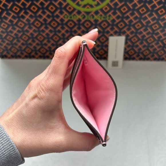 Tory Burch Willa Soft Quilt Slim Card Case Pink Plie Silver Barbie Barbiecore - Picture 6 of 7